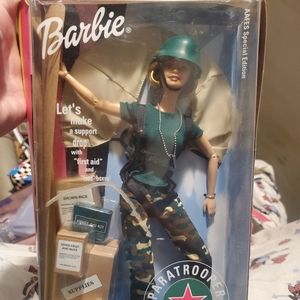 Paratrooper barbie
